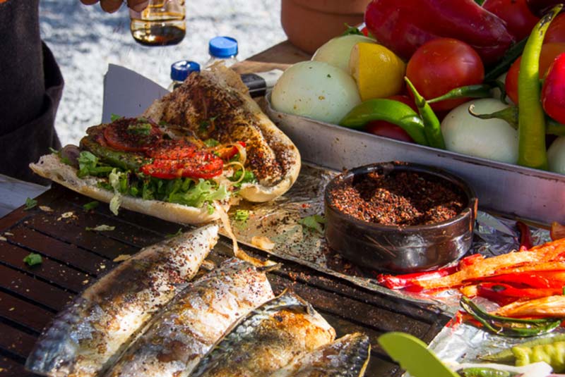 ساندویچ ماهی استانبول
